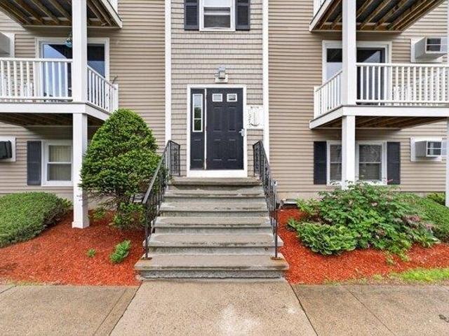 Condo for sale in Bristol, Massachusetts