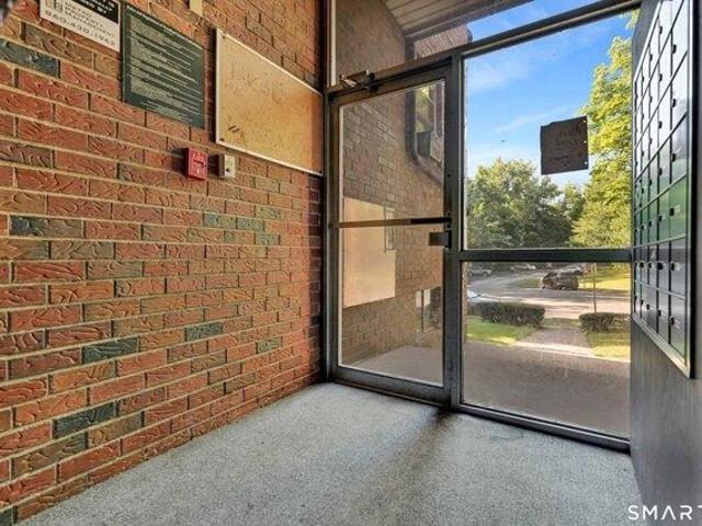 Condo for sale in New Britain, Connecticut