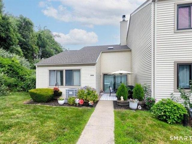 Condo for sale in New Britain, Connecticut