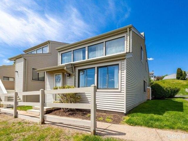 Condo for sale in New Britain, Connecticut