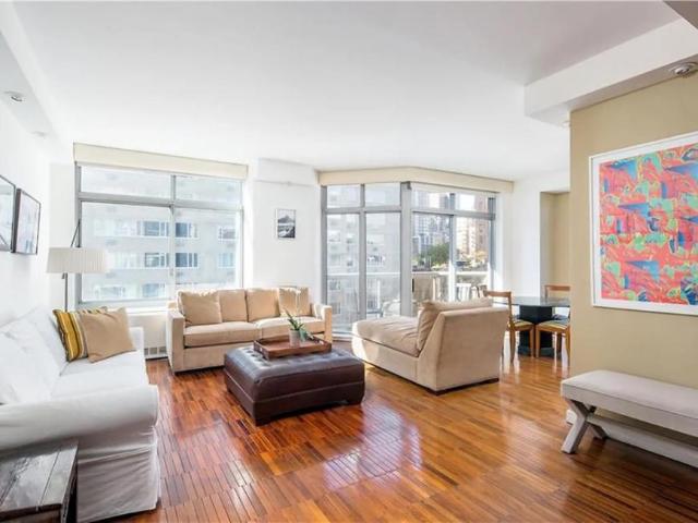 Condo for sale in Arverne, New York