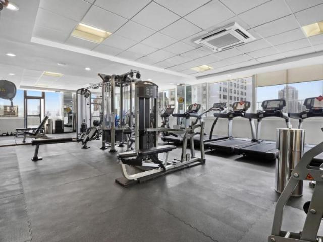 Condo for sale in Manhattan Community Board 8, New York