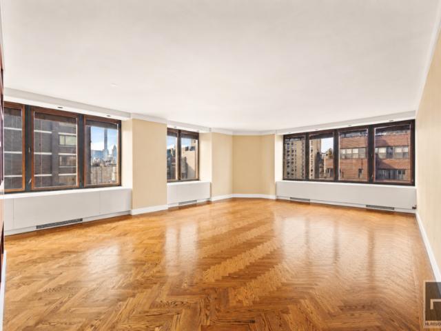 Condo for sale in Arverne, New York