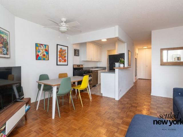 Condo for sale in Arverne, New York