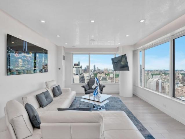 Condo for sale in Arverne, New York