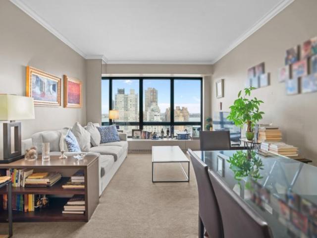 Condo for sale in Arverne, New York