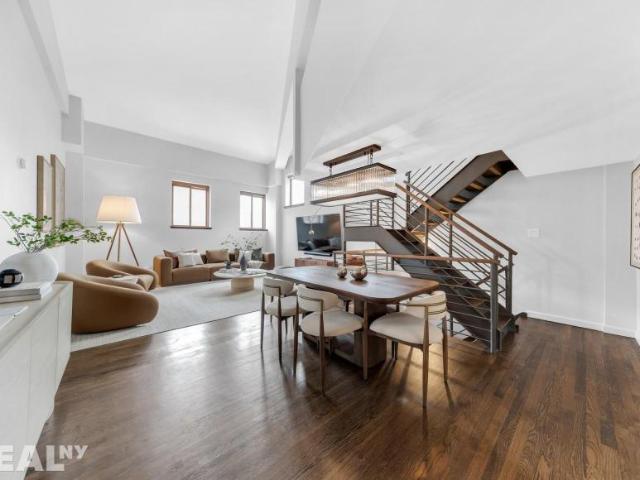 Condo for sale in Manhattan Community Board 6, New York