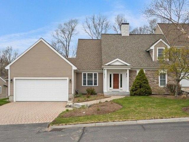 Condo for sale in Byfield, Massachusetts