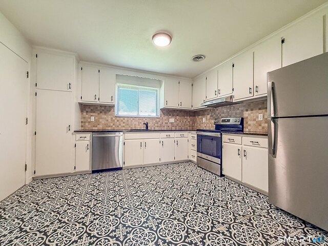 Condo for sale in Newington, Connecticut