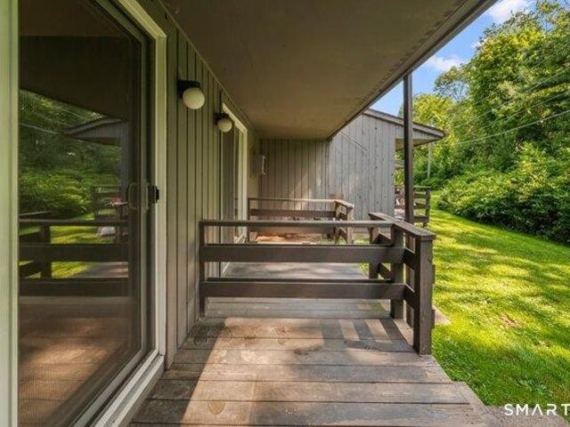 Condo for sale in Newington, Connecticut