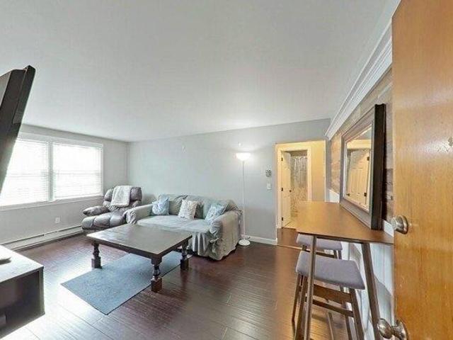 Condo for sale in Newport, Newport County