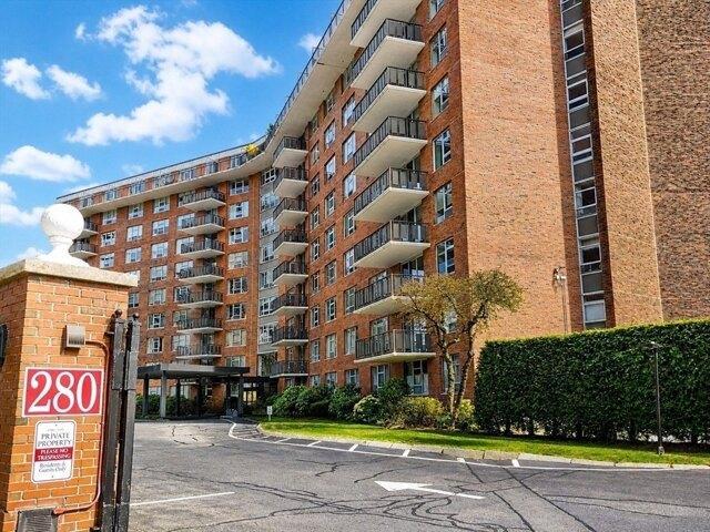 Condo for sale in Auburndale, Massachusetts