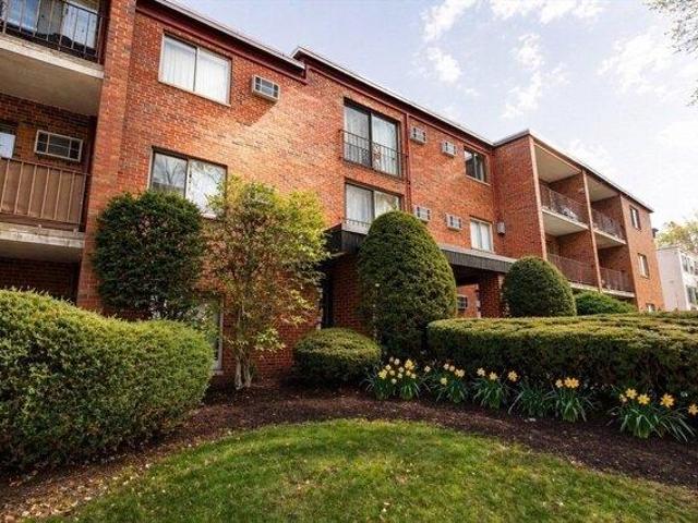 Condo for sale in Auburndale, Massachusetts