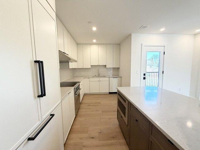 Condo for sale in Auburndale, Massachusetts