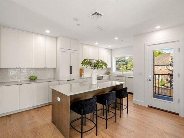 Condo for sale in Auburndale, Massachusetts