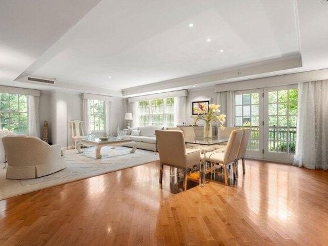 Condo for sale in Thompsonville, Newton