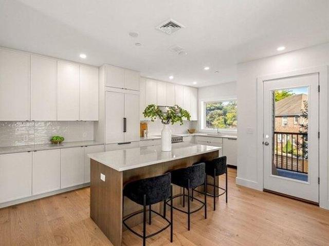 Condo for sale in Auburndale, Massachusetts