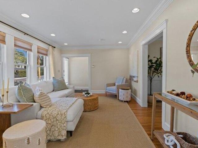 Condo for sale in Auburndale, Newton