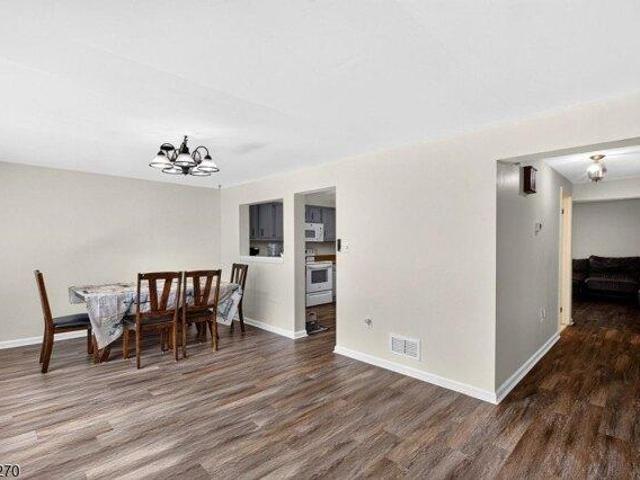 Condo for sale in Newton, New Jersey