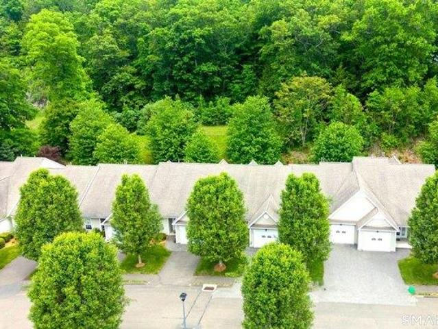 Condo for sale in Newtown, Connecticut