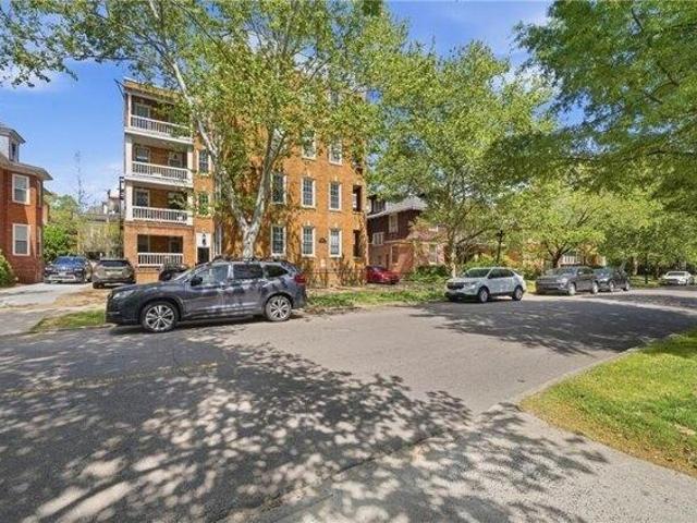 Condo for sale in Virginia