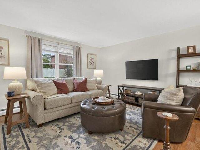 Condo for sale in North Andover, Essex County