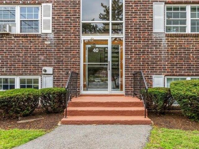 Condo for sale in North Andover, Essex County