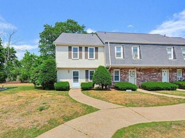 Condo for sale in Bristol, Massachusetts