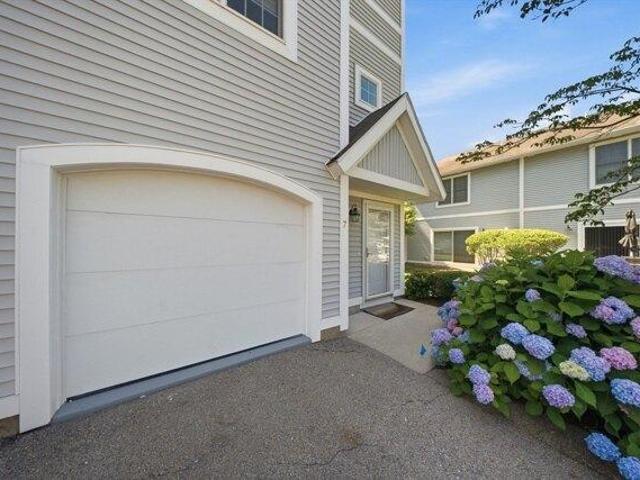 Condo for sale in Bristol, Massachusetts