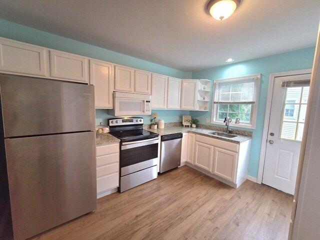 Condo for sale in Bristol, Massachusetts