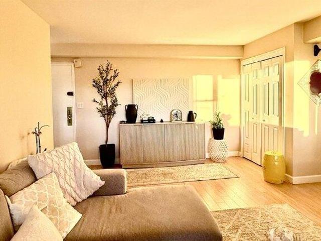 Condo for sale in Hudson, New Jersey