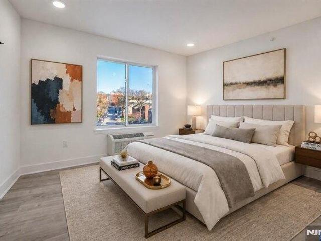 Condo for sale in Hudson, New Jersey