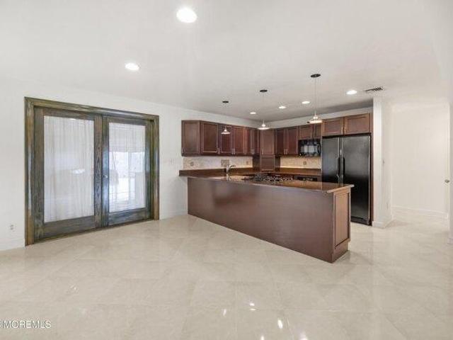 Condo for sale in Hudson, New Jersey