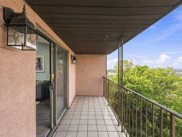 Condo for sale in North Bergen, Hudson County