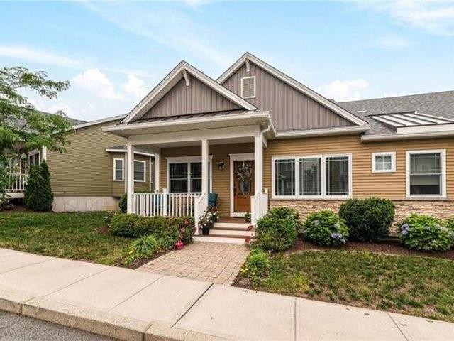 Condo for sale in North Kingstown, Rhode Island