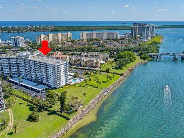 Condo for sale in North Palm Beach, Florida