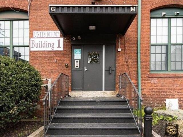 Condo for sale in North Providence, Rhode Island