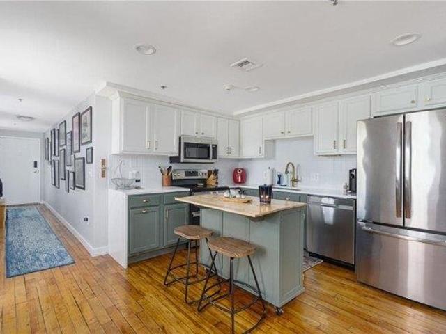 Condo for sale in North Providence, Rhode Island