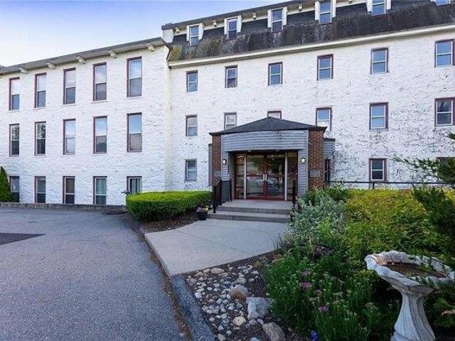 Condo for sale in North Providence, Rhode Island