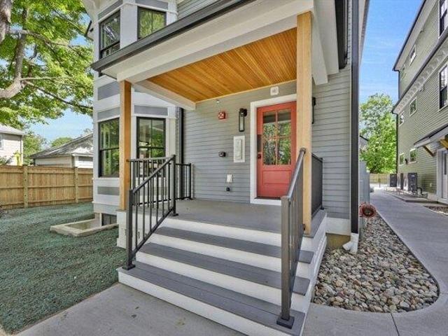 Condo for sale in Florence