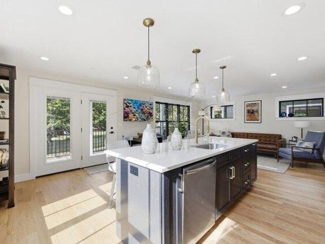 Condo for sale in Florence, Northampton
