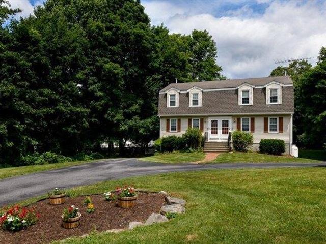 Condo for sale in Northborough, Massachusetts