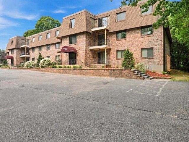 Condo for sale in Northborough, Massachusetts