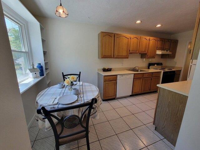 Condo for sale in Northbridge, Massachusetts