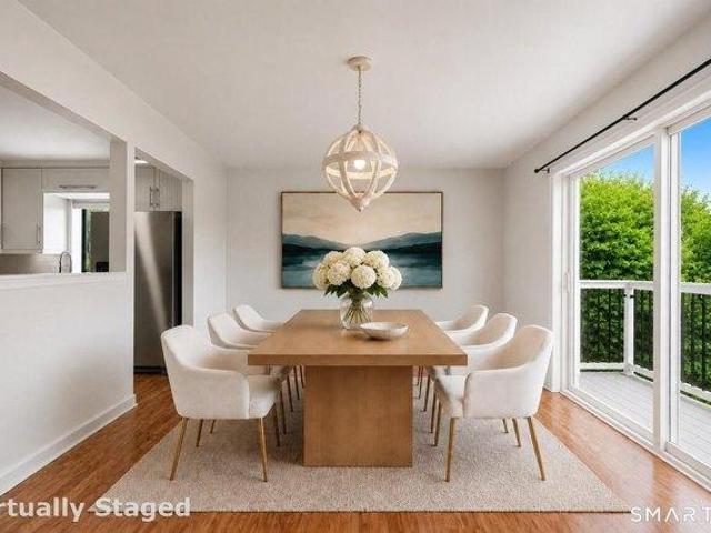 Condo for sale in West Norwalk, Norwalk