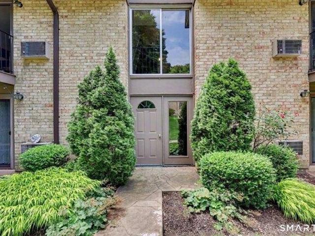 Condo for sale in Winnipauk, Norwalk