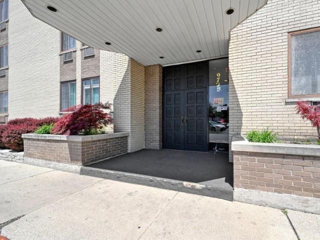 Condo for sale in Oak Lawn, Illinois