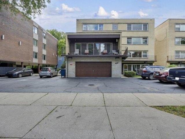 Condo for sale in Oak Park, Illinois