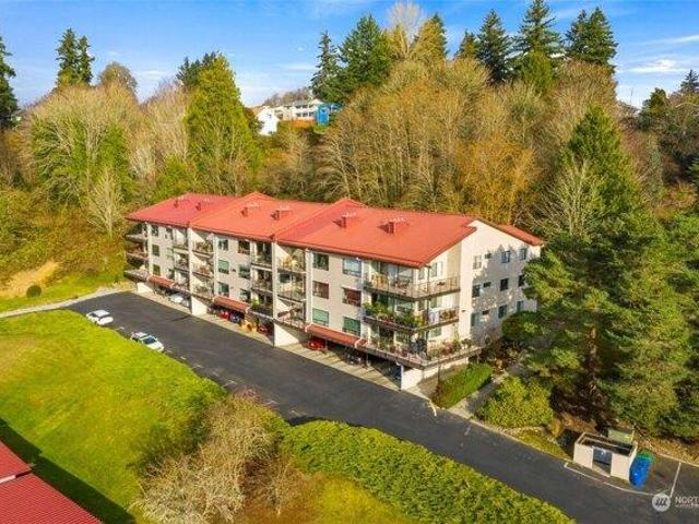 Condo for sale in Olympia Condo for sale in Olympia