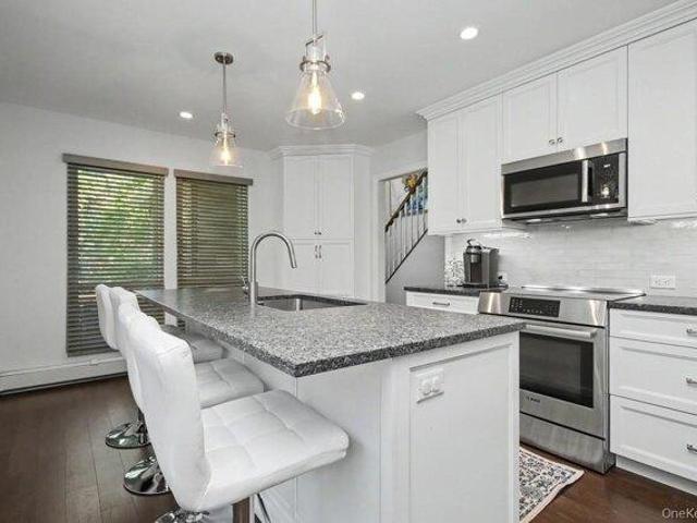 Condo for sale in Ossining, New York